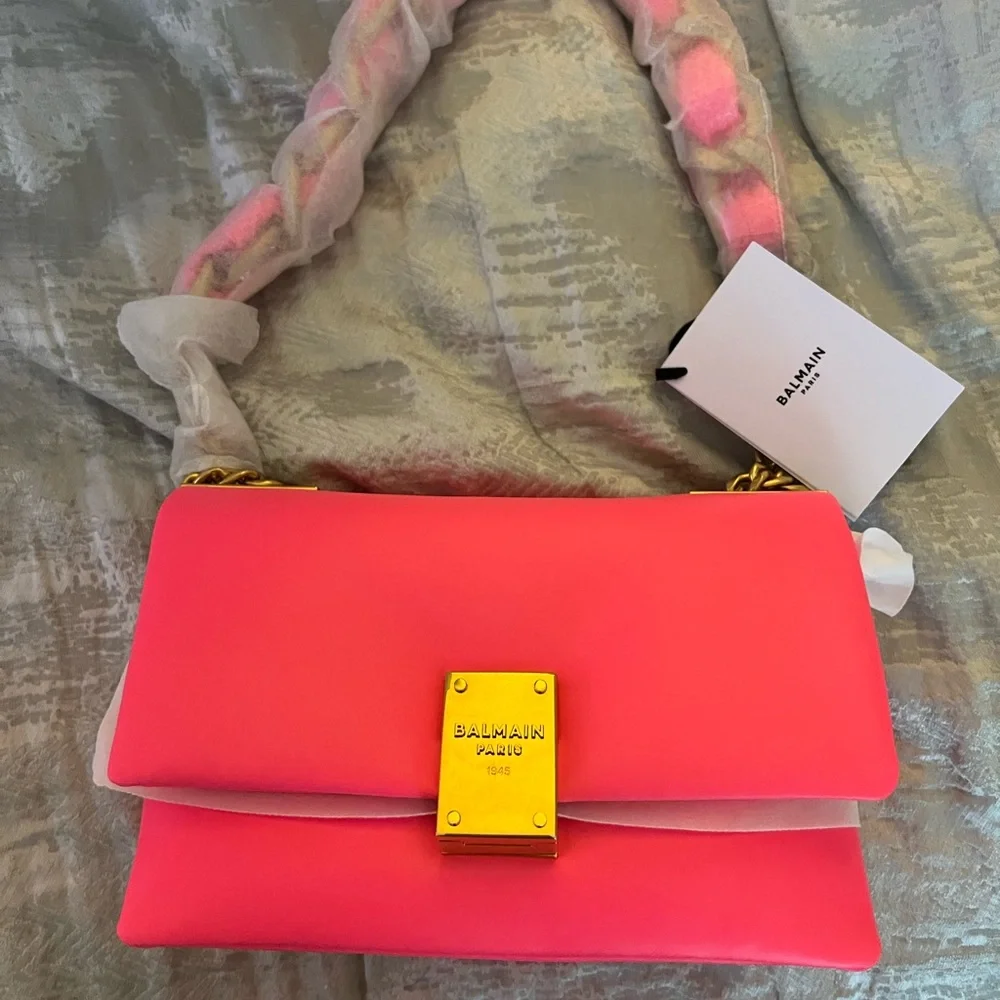 Brand new Balmain 1945 Soft Leather Clutch Bag - Picture 4 of 10